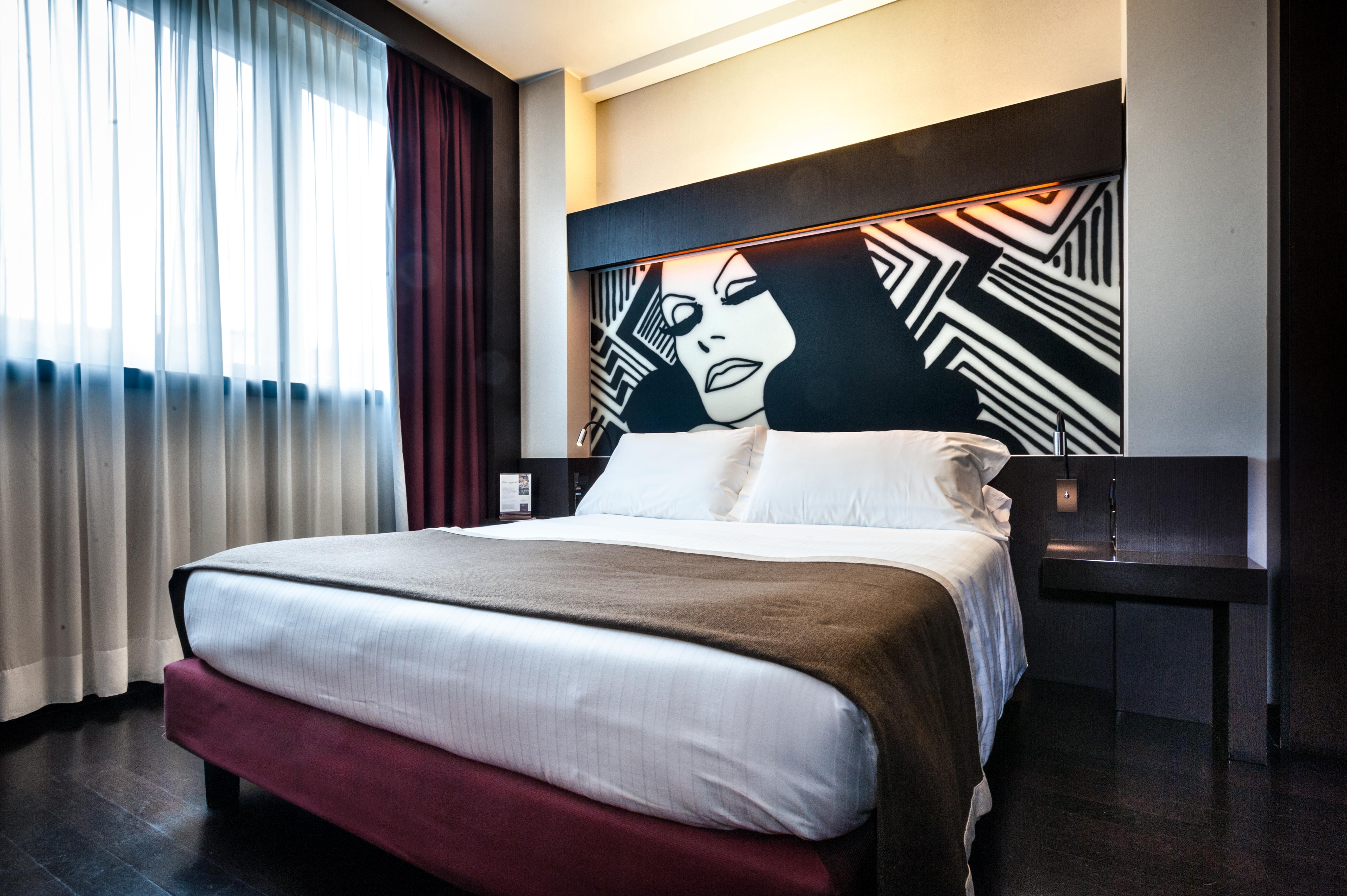 Crowne Plaza Milan City By Ihg Bagian luar foto