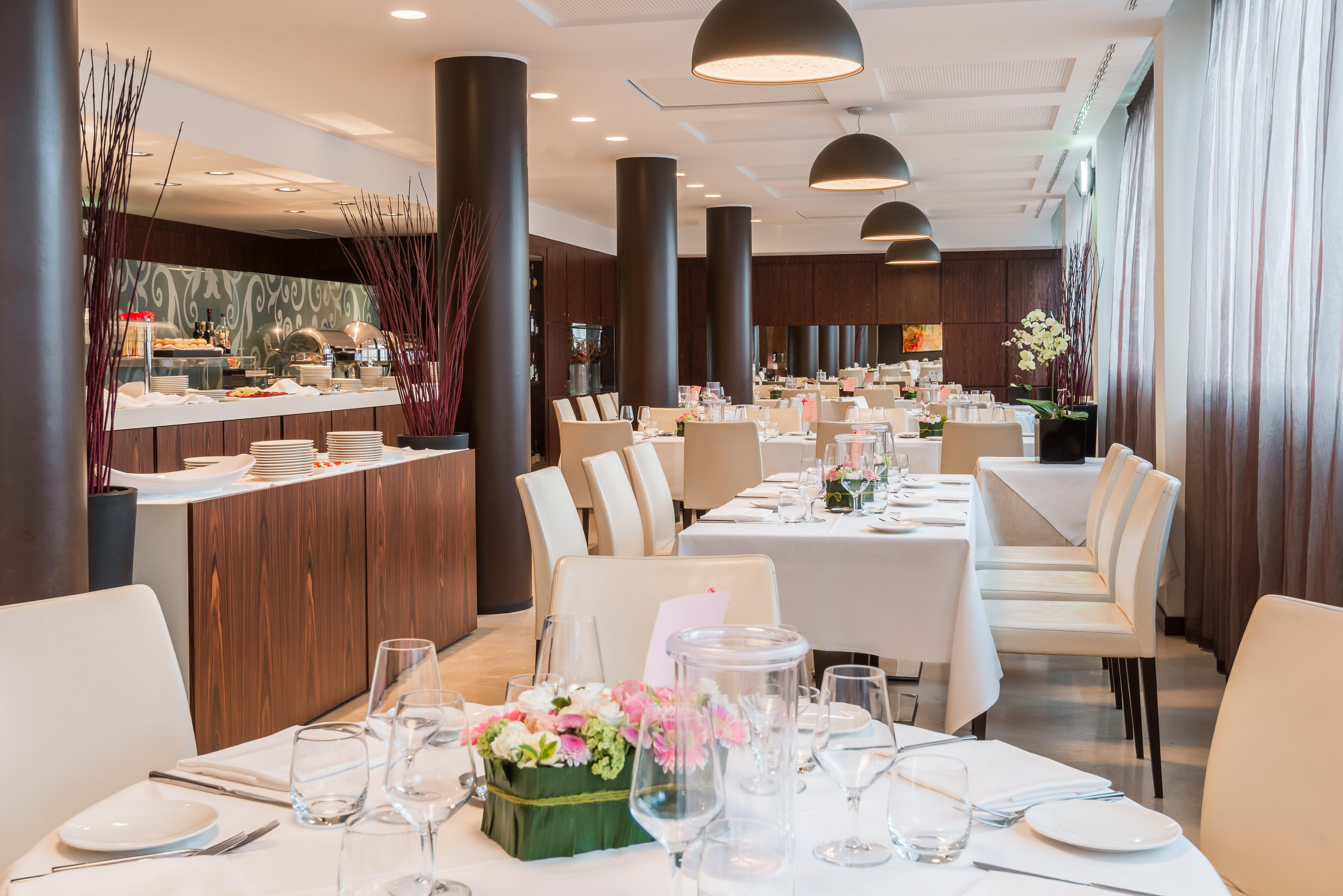 Crowne Plaza Milan City By Ihg Bagian luar foto