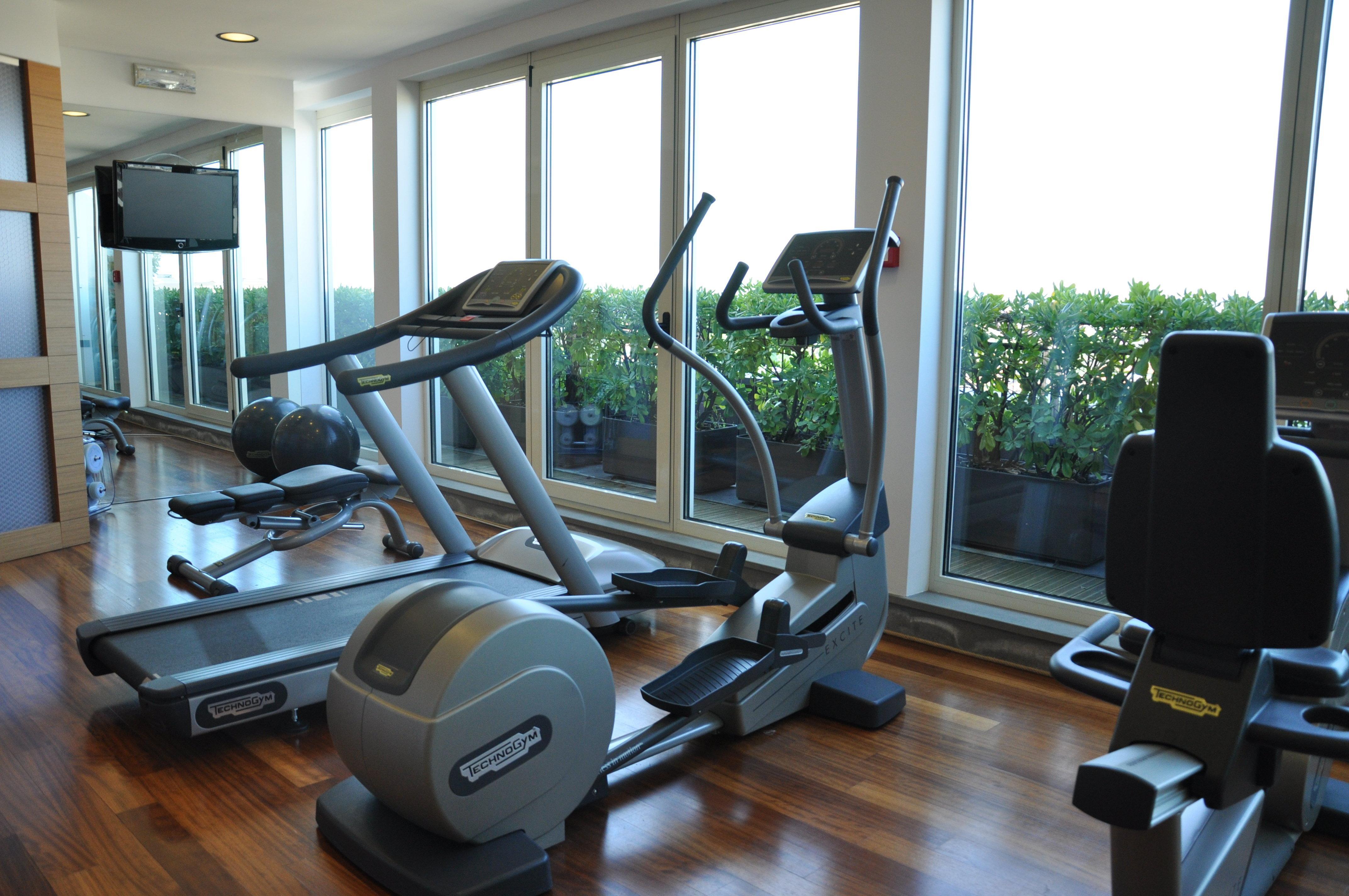 Crowne Plaza Milan City By Ihg Bagian luar foto