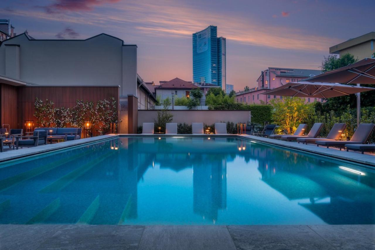 Crowne Plaza Milan City By Ihg Bagian luar foto