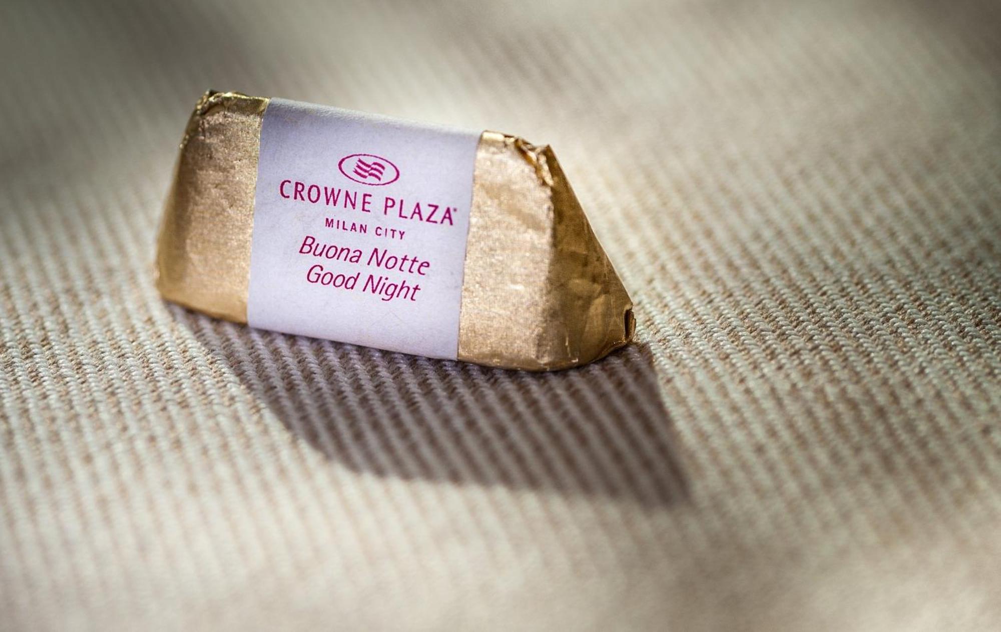 Crowne Plaza Milan City By Ihg Bagian luar foto