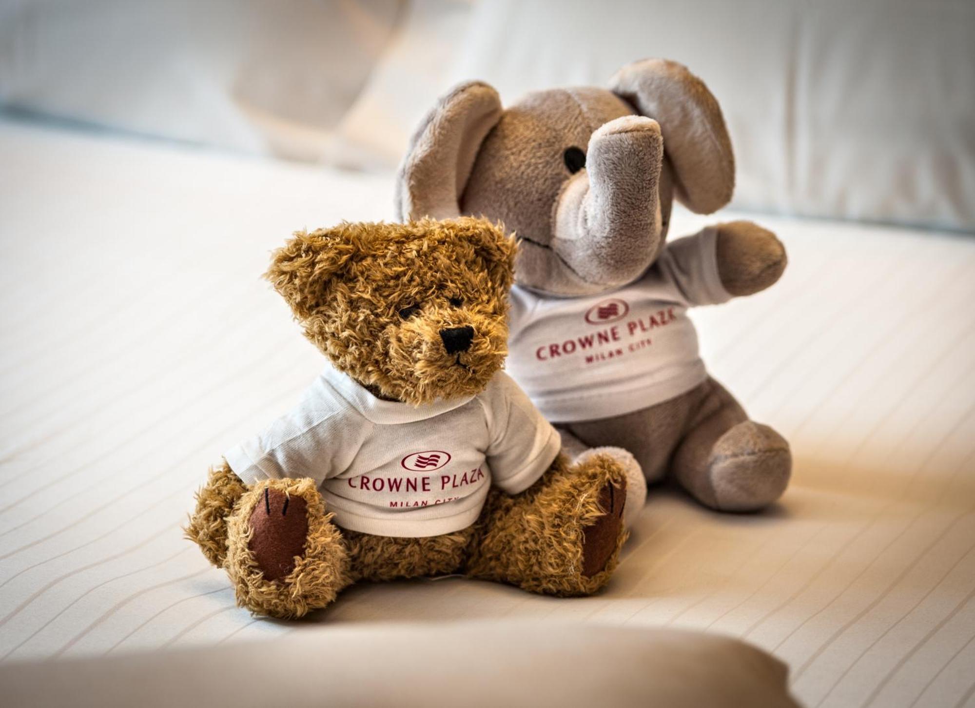 Crowne Plaza Milan City By Ihg Ruang foto