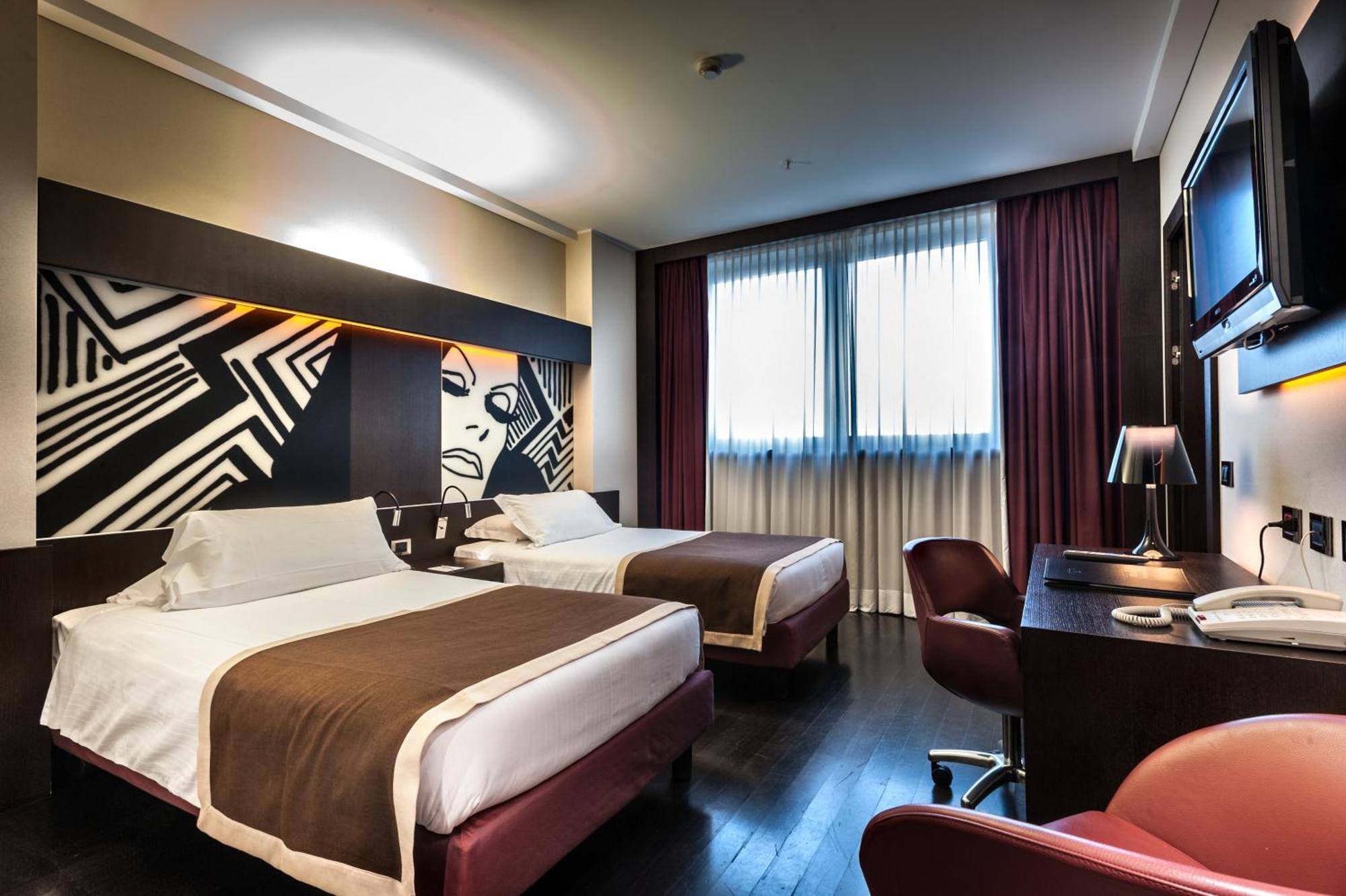Crowne Plaza Milan City By Ihg Ruang foto